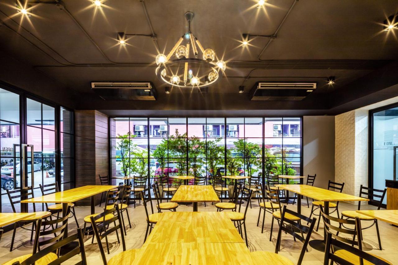 Aliz Hotel Nonthaburi Luaran gambar